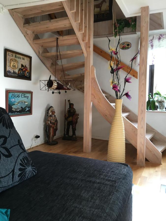 AirbnbEkåsberg Olofstorp Eksteriør billede
