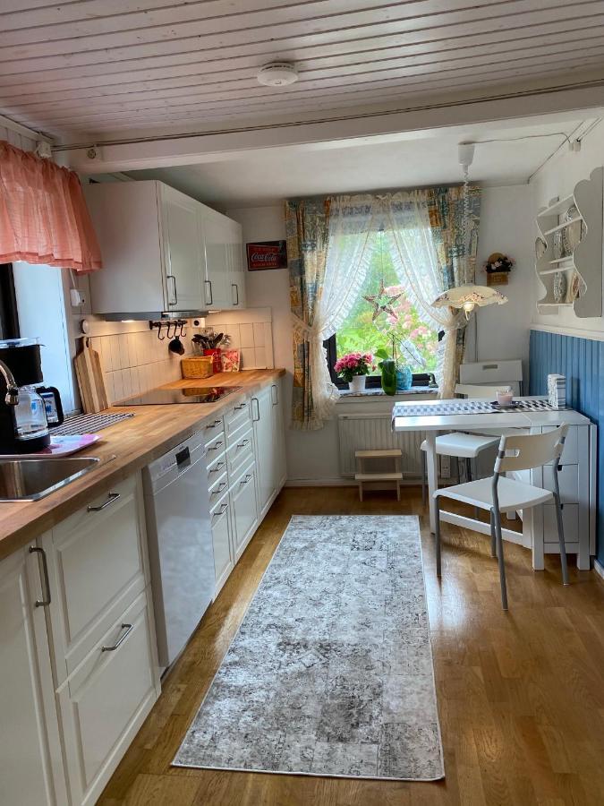 AirbnbEkåsberg Olofstorp Eksteriør billede