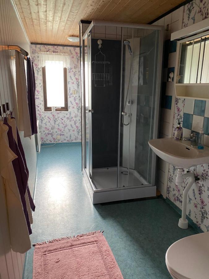 AirbnbEkåsberg Olofstorp Eksteriør billede